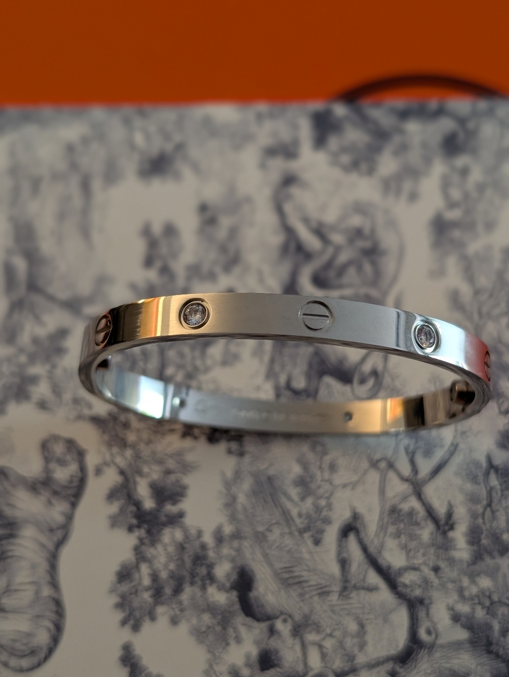 Love Style Screw Motif Bracelet Silver Tone w/ Crystal Bangle + Tool